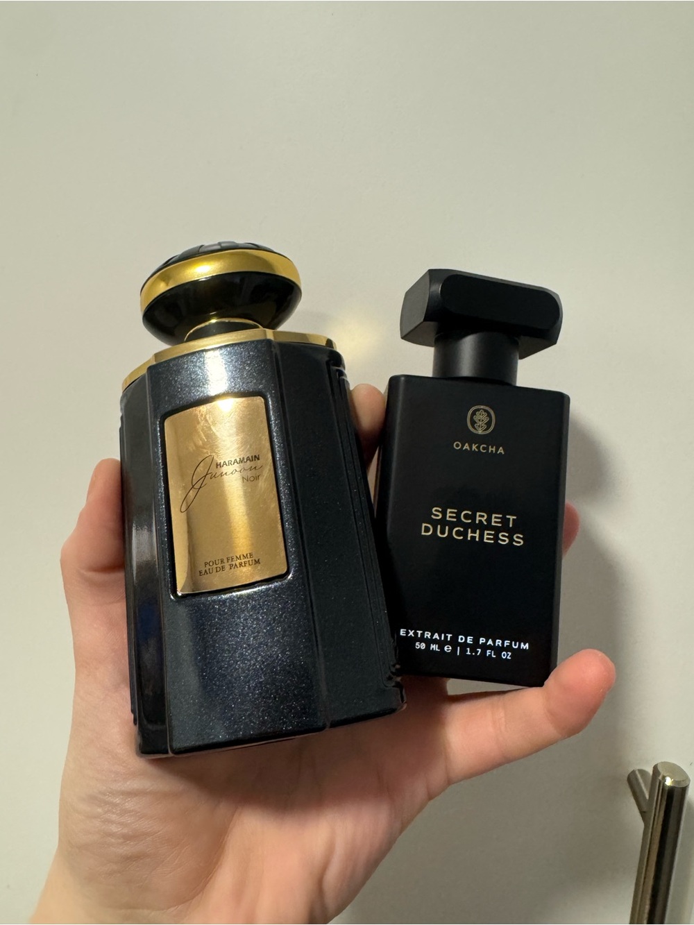 OAKCHA Secret Duchess Extrait de Parfum + Junoon Noir